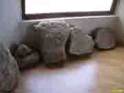 Древние камни в музее